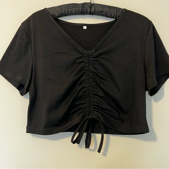 Black ruched crop top. - Picture 2 of 5